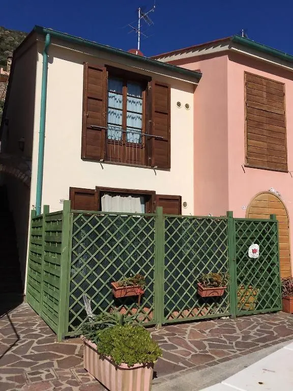 Sea View Apartment Capraia Italy